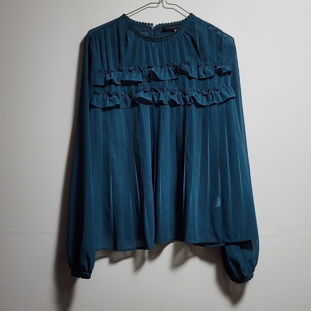 Endless rose long sleeves sheer pleated blouse color green size medium